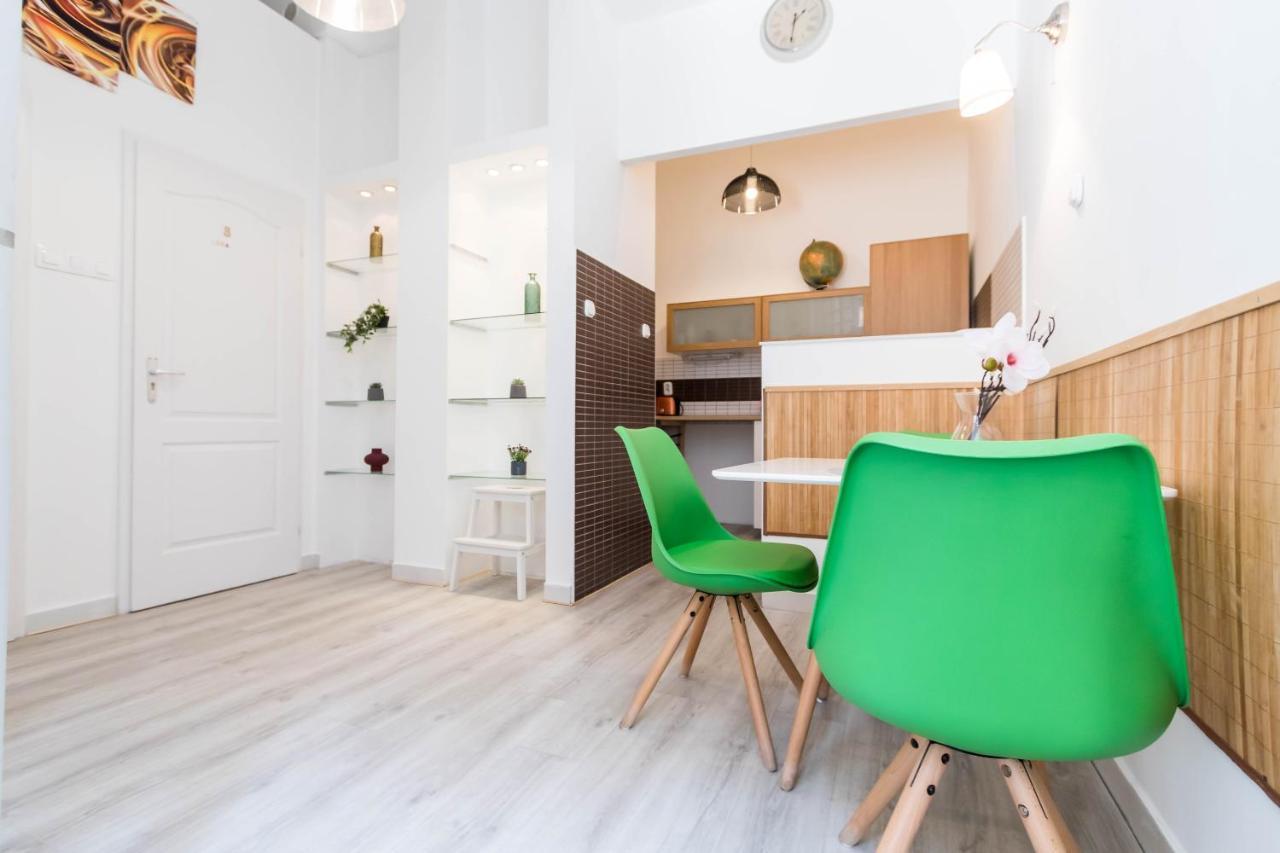 Leda's Next To The Danube And Fashion Street Appartement *