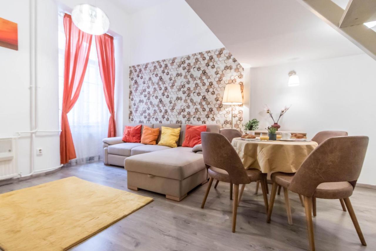 Leda's Next To The Danube And Fashion Street Appartement
